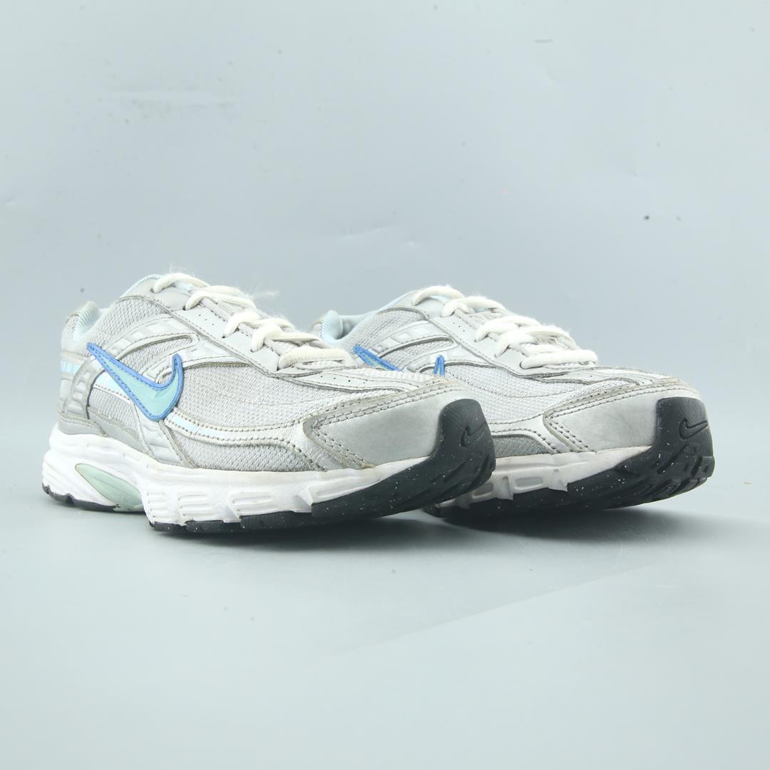 Nike Initiator