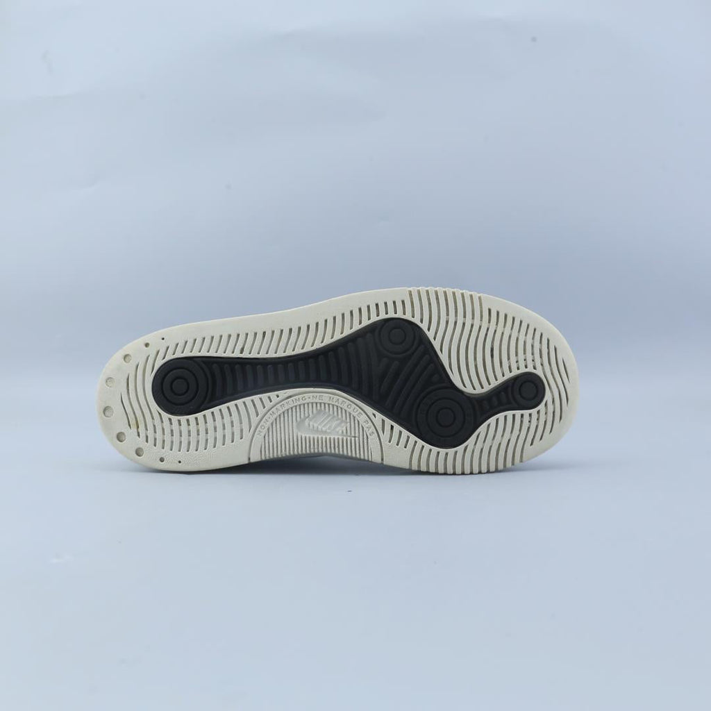 Nike Squash Type