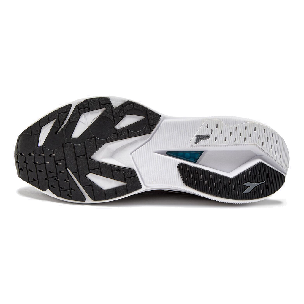 Diadora Mythos Blushield Volo 5