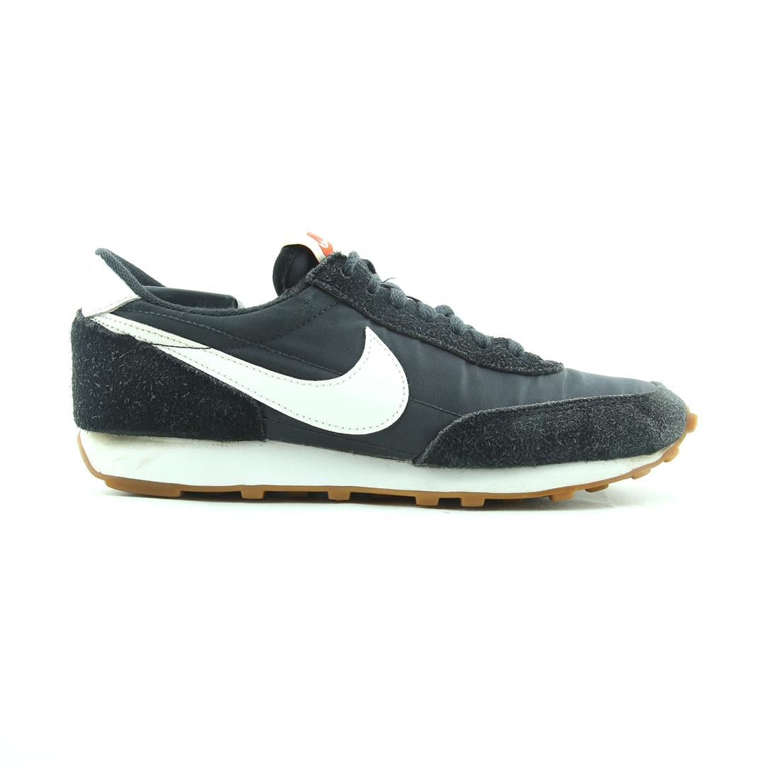 Nike Daybreak