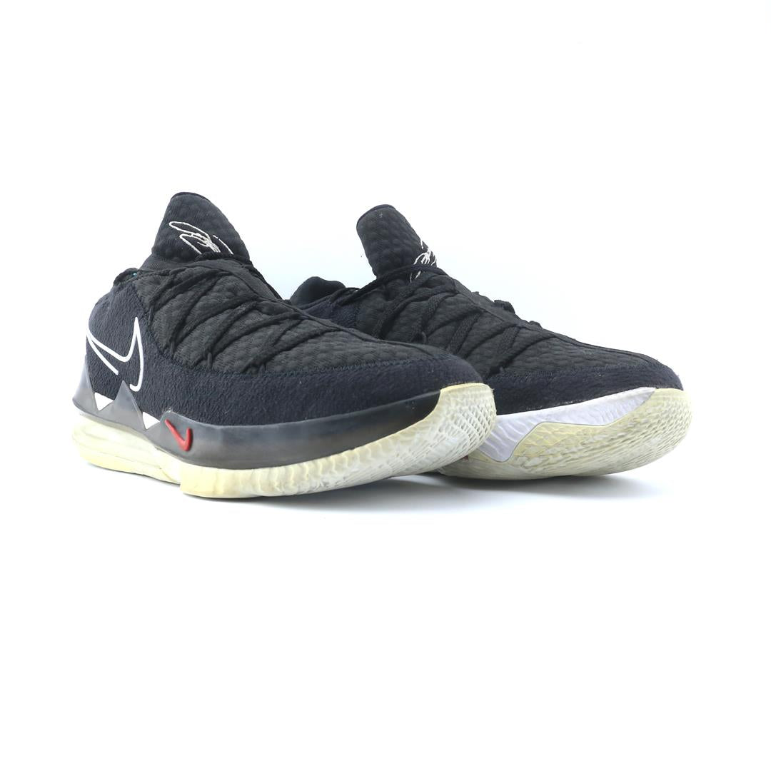 Nike Lebron 17 Low