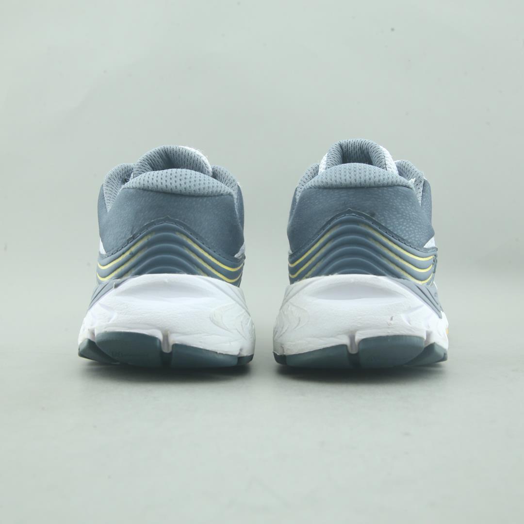 New Balance 840 V5