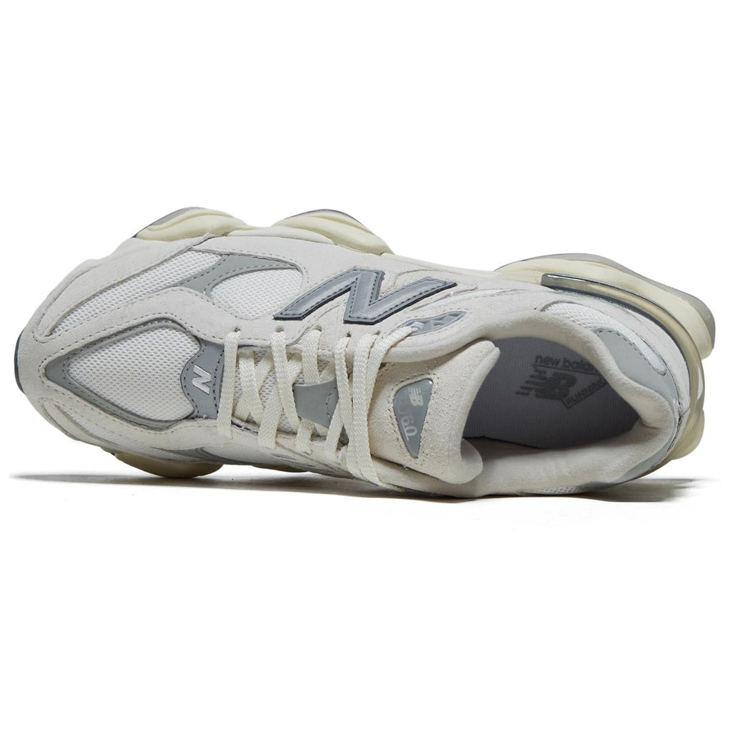 New Balance 9060 Shoes - Sea Salt