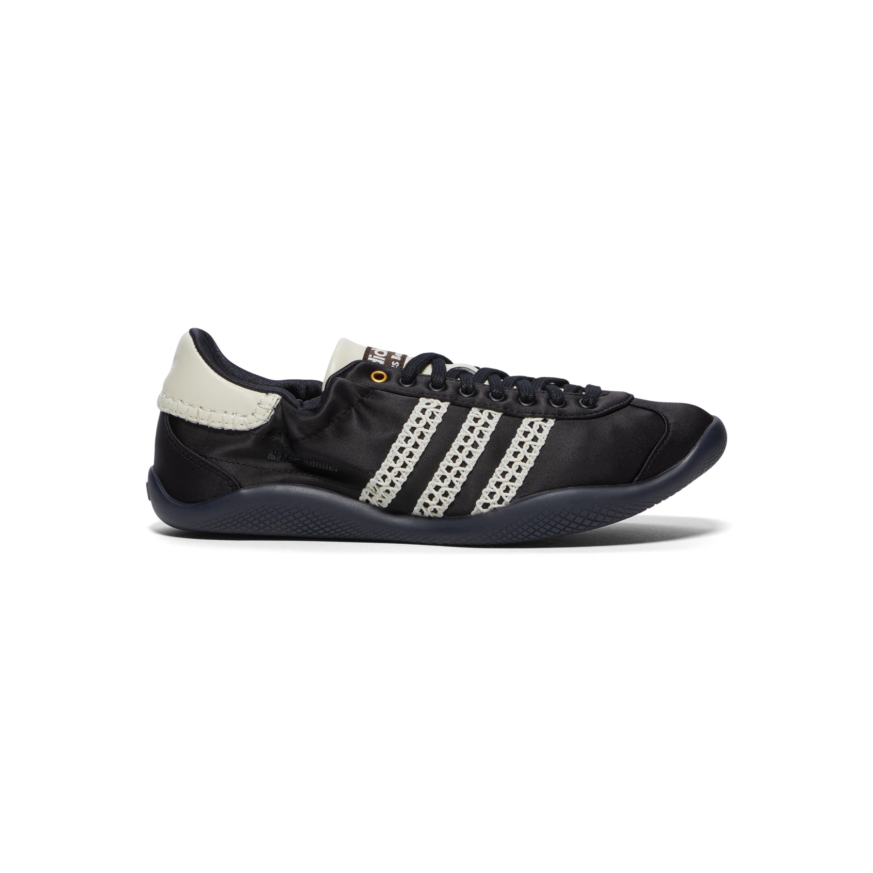 Adidas Wb Karintha Lo Satin (Cblack/Dbrown/Crewht)