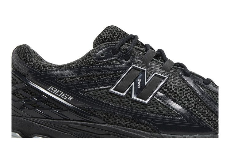New Balance 1906R Black Metallic Silver