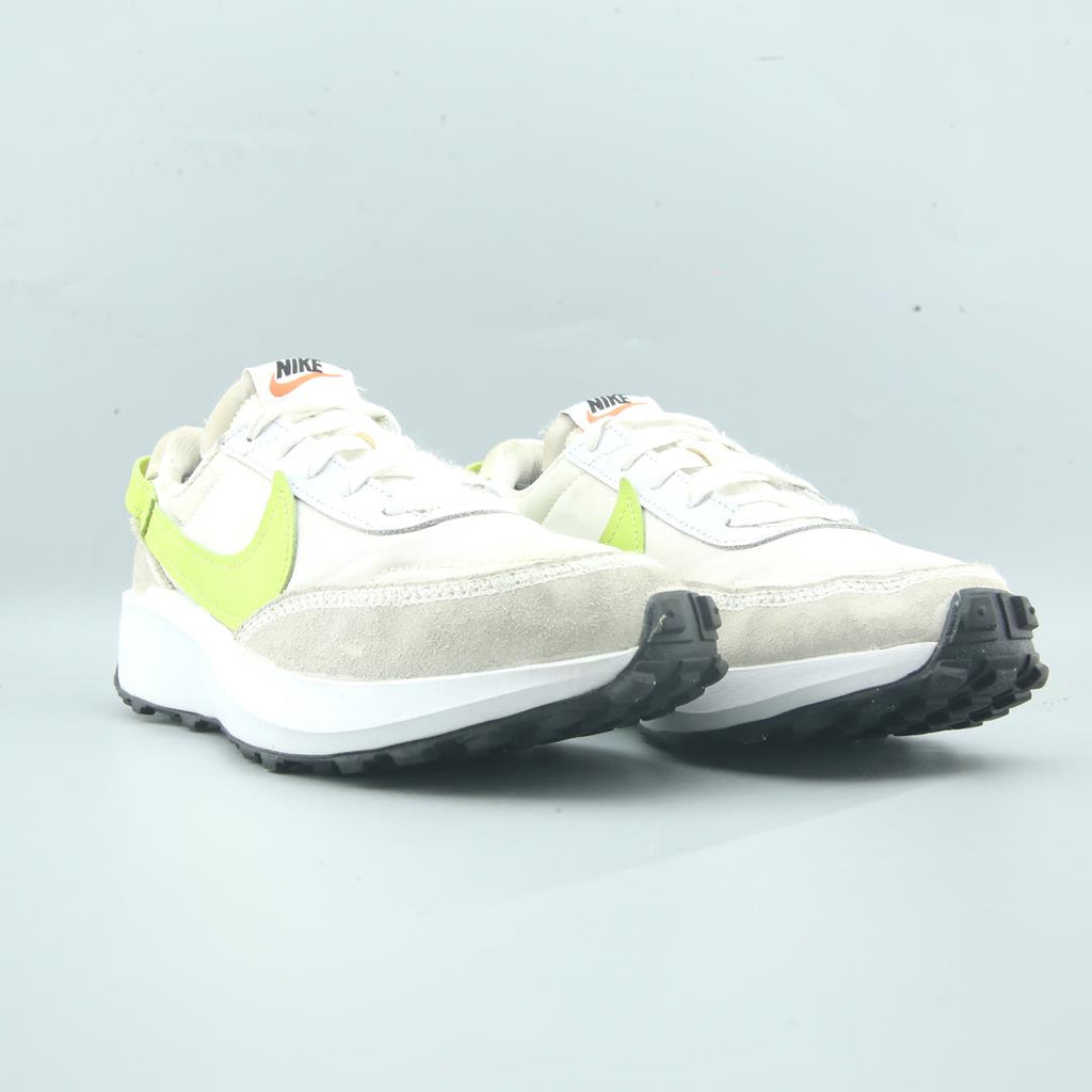 Nike Waffle Debut