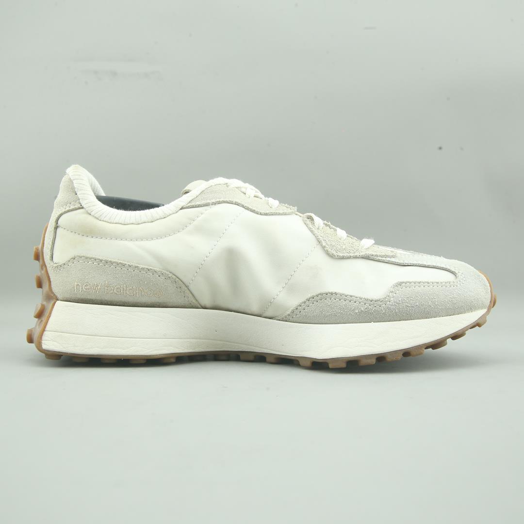 New Balance 327