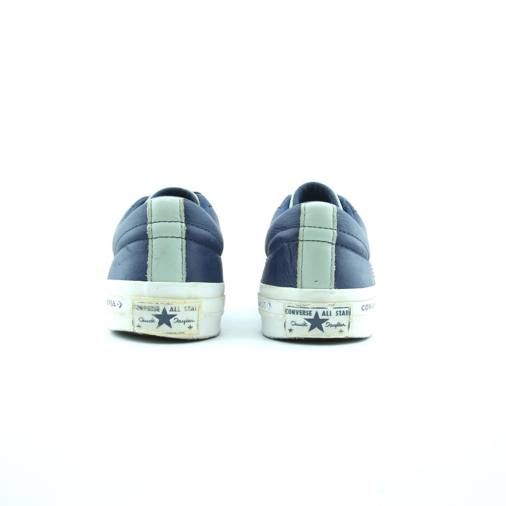 Converse Chuck Taylor One Star