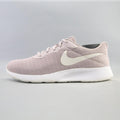 Nike Tanjun