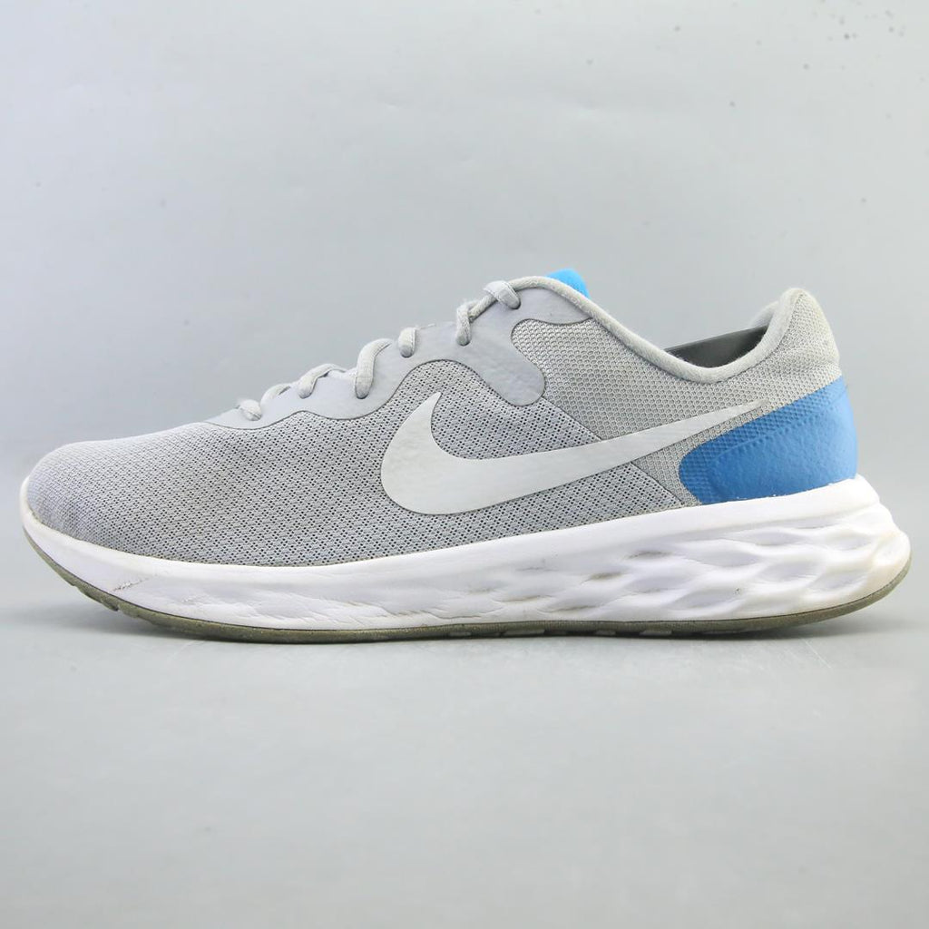 Nike Revolution 6
