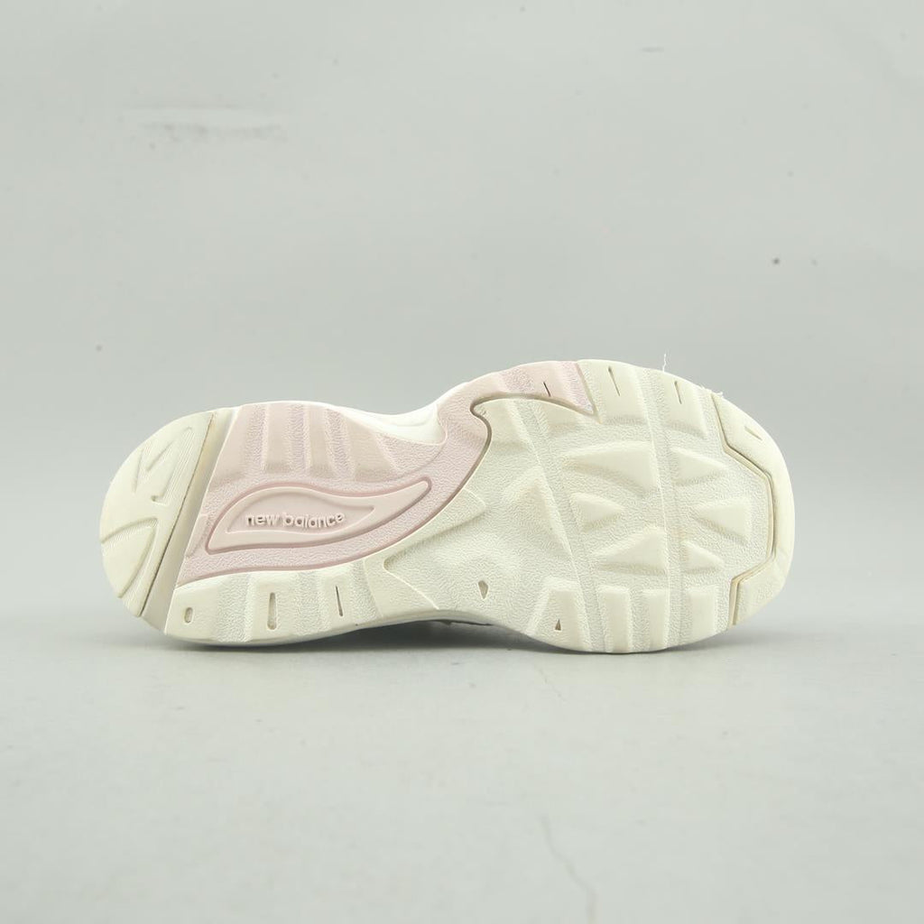 New Balance 878V1