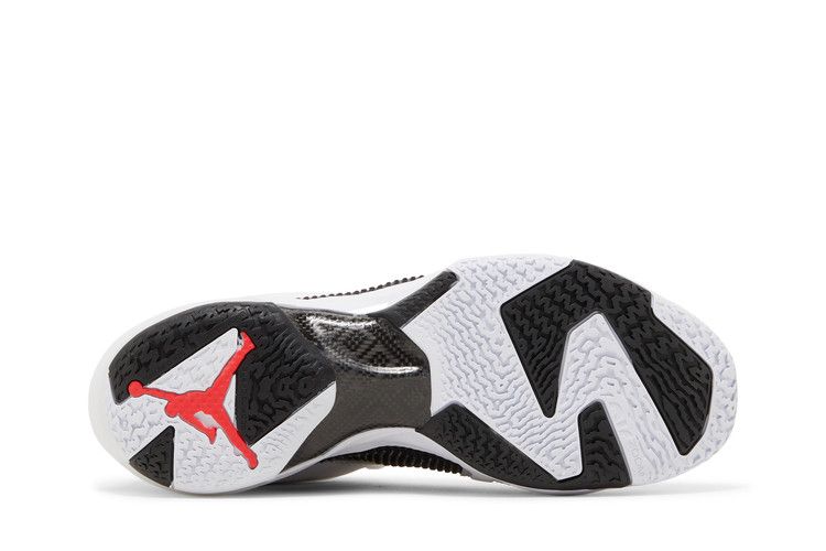 Jordan 37 Low Siren Red