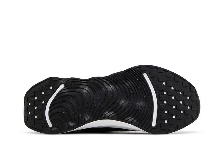 Nike Motiva Black White