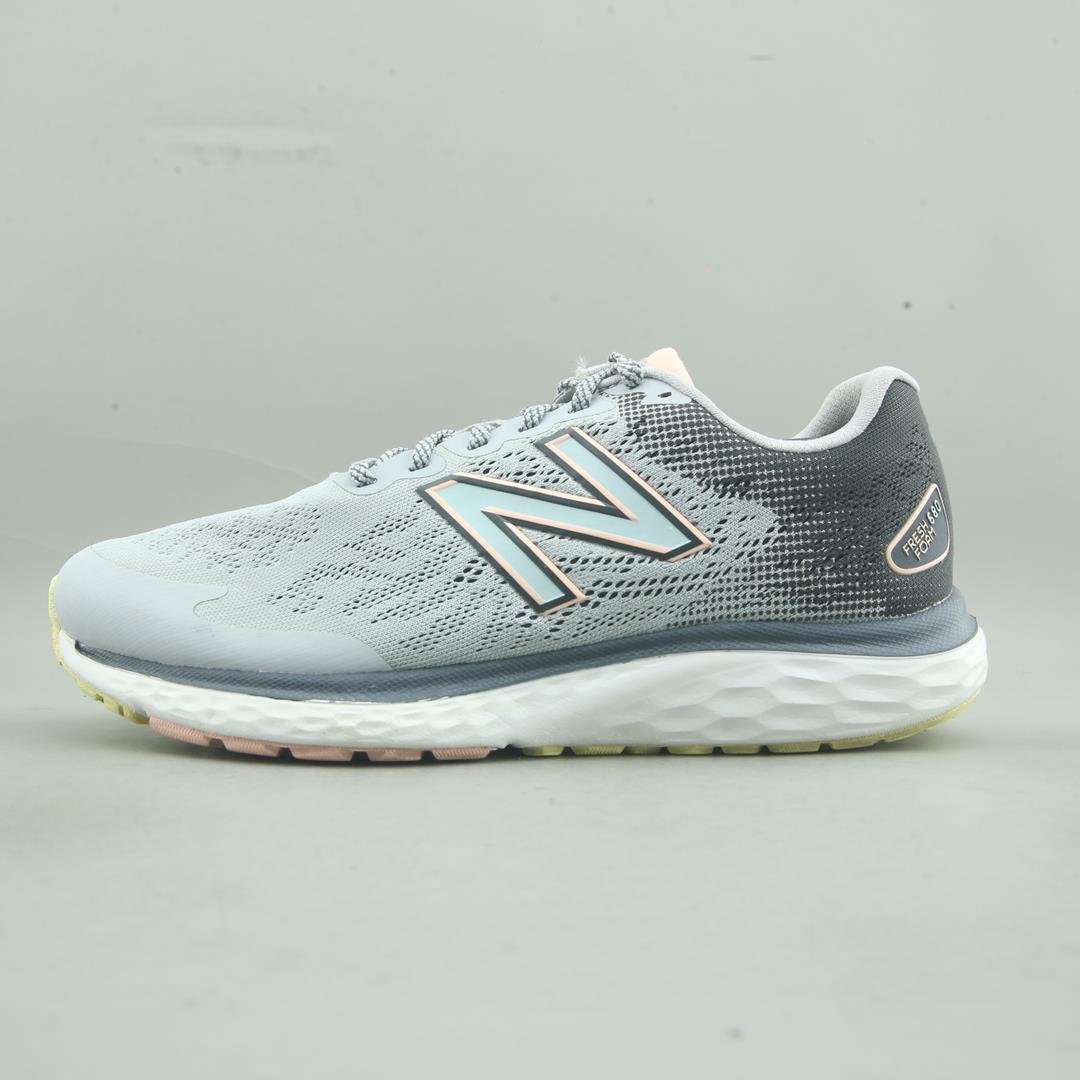 New Balance Fresh Foam 680 V7