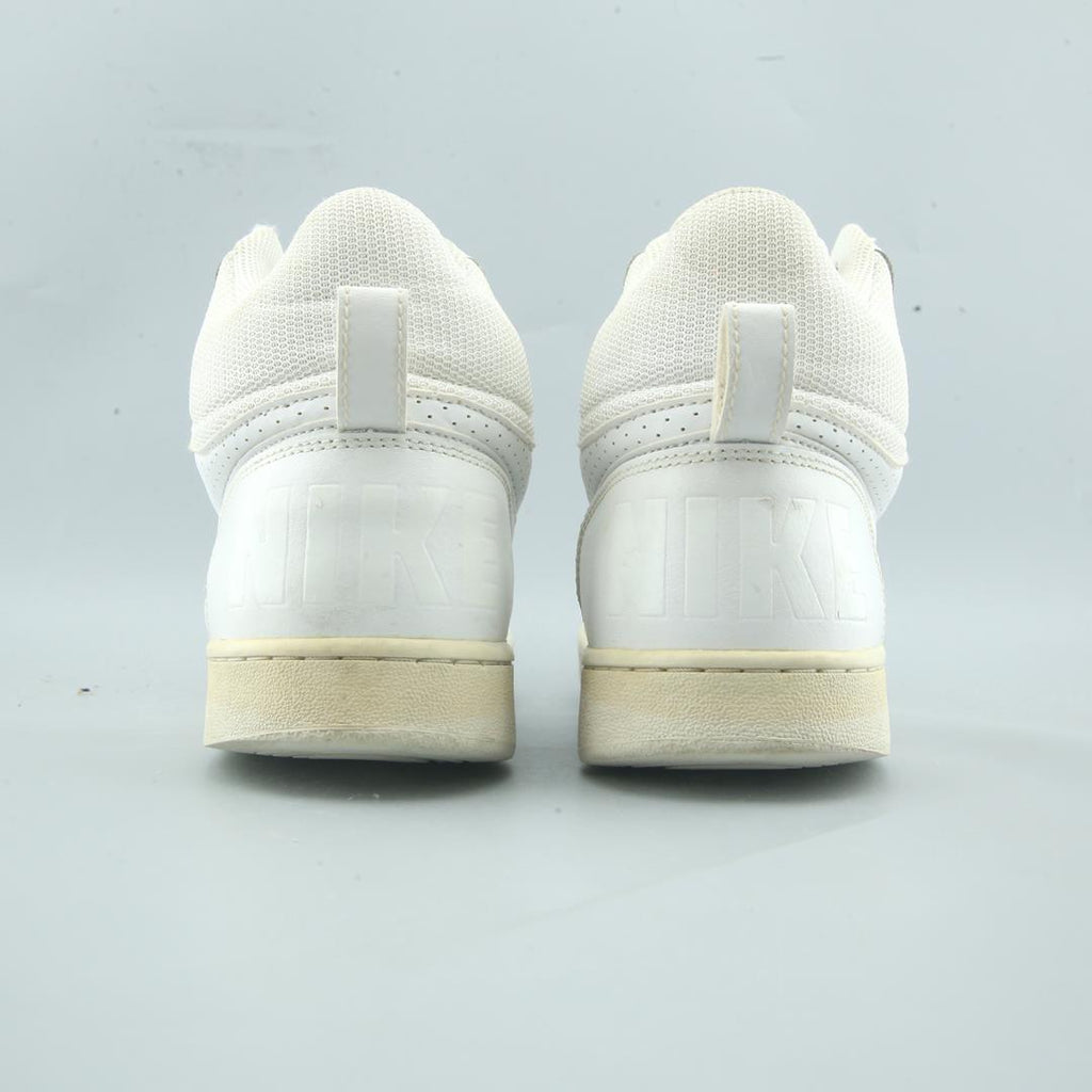Nike Court Borough Mid