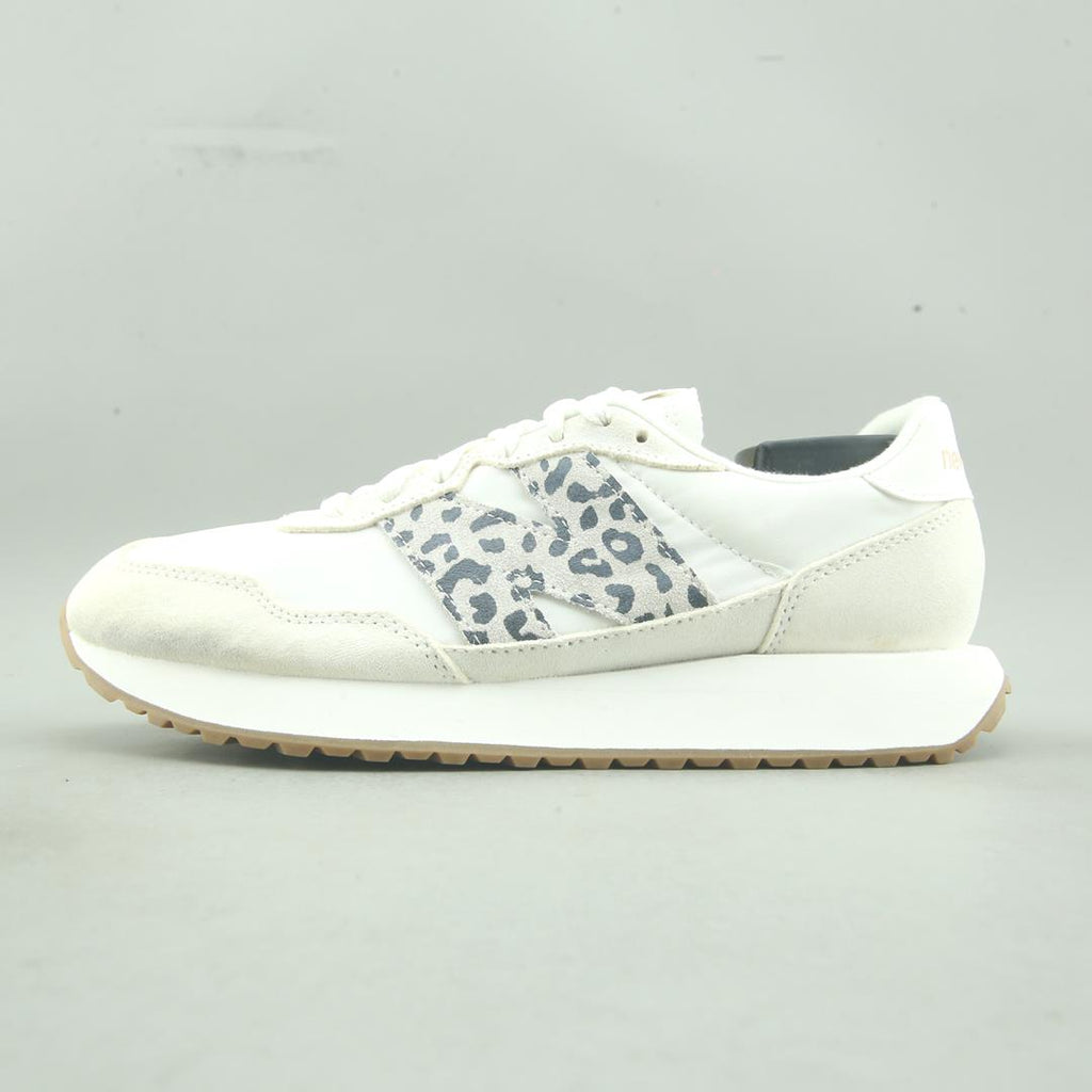 New Balance 237