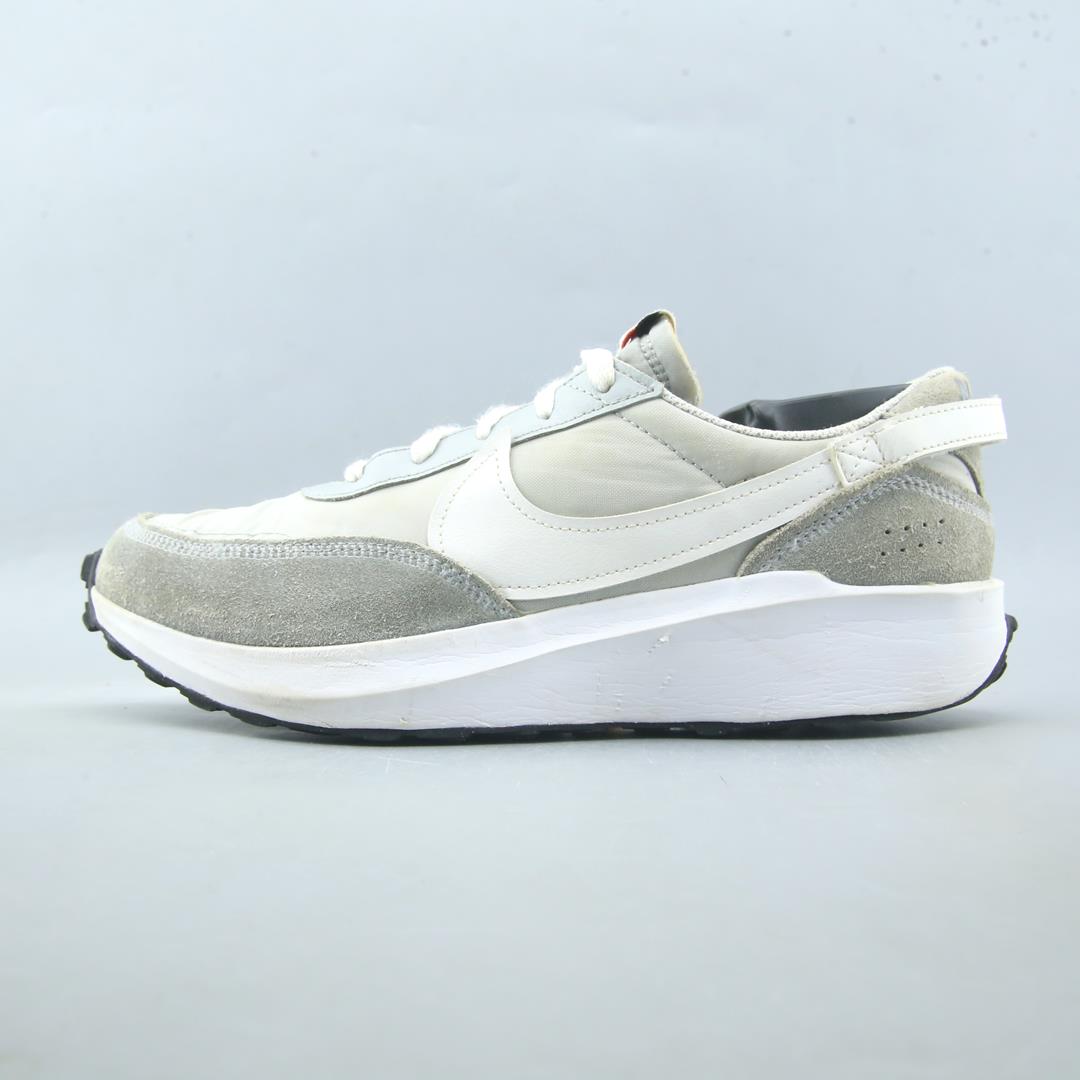 Nike Waffle Debut