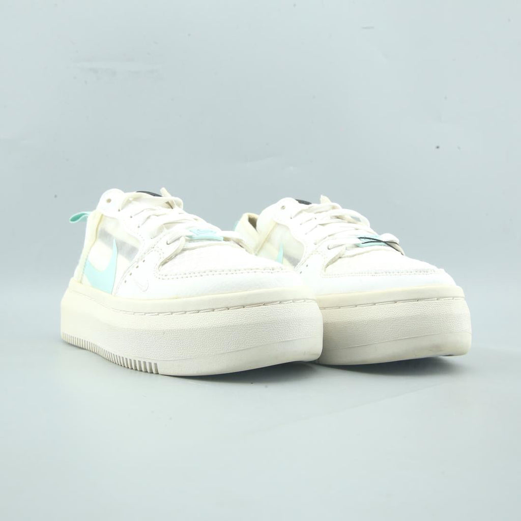 Nike Court Vision Alta