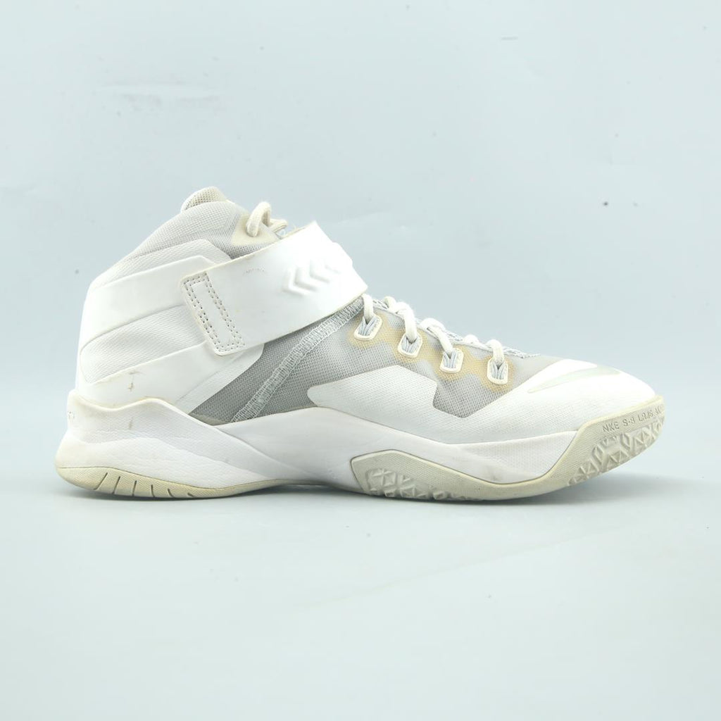 Nike Lebron James Soldier Vii