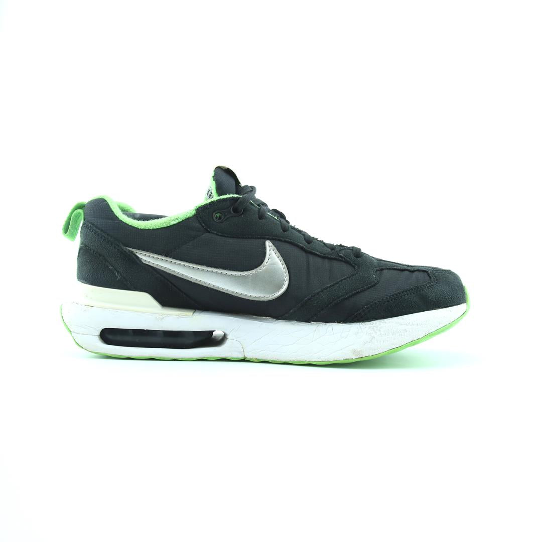 Nike Air Max Dawn Se