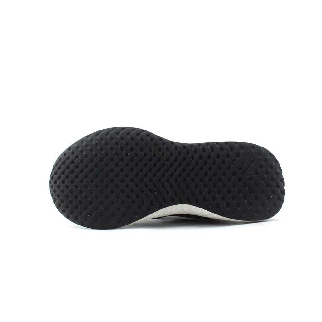 Nike Revolution 5