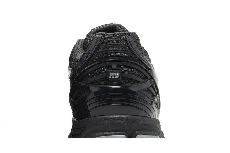 New Balance 1906R Black Metallic Silver