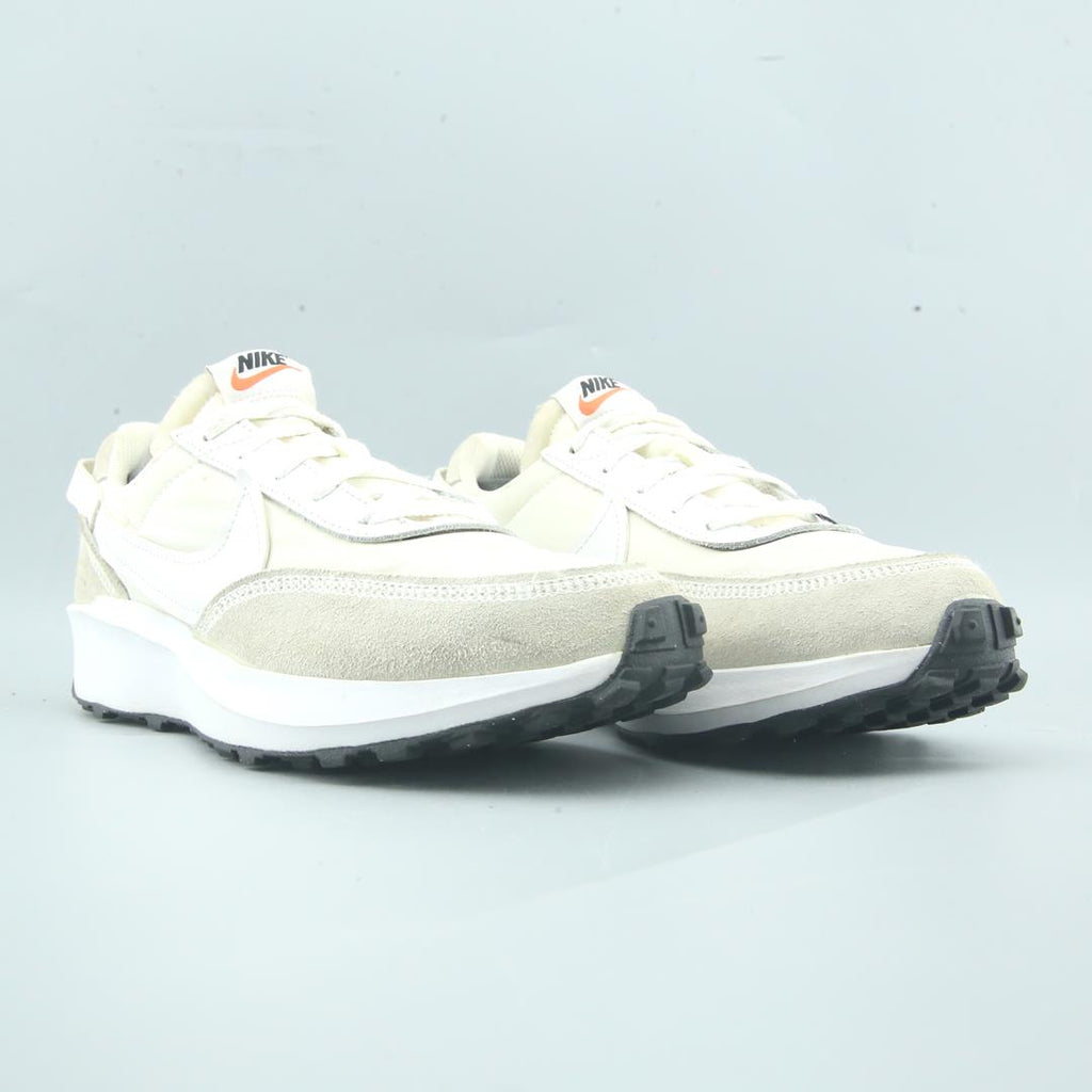 Nike Waffle Debut