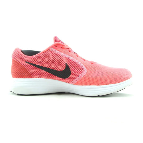 Nike Revolution 3