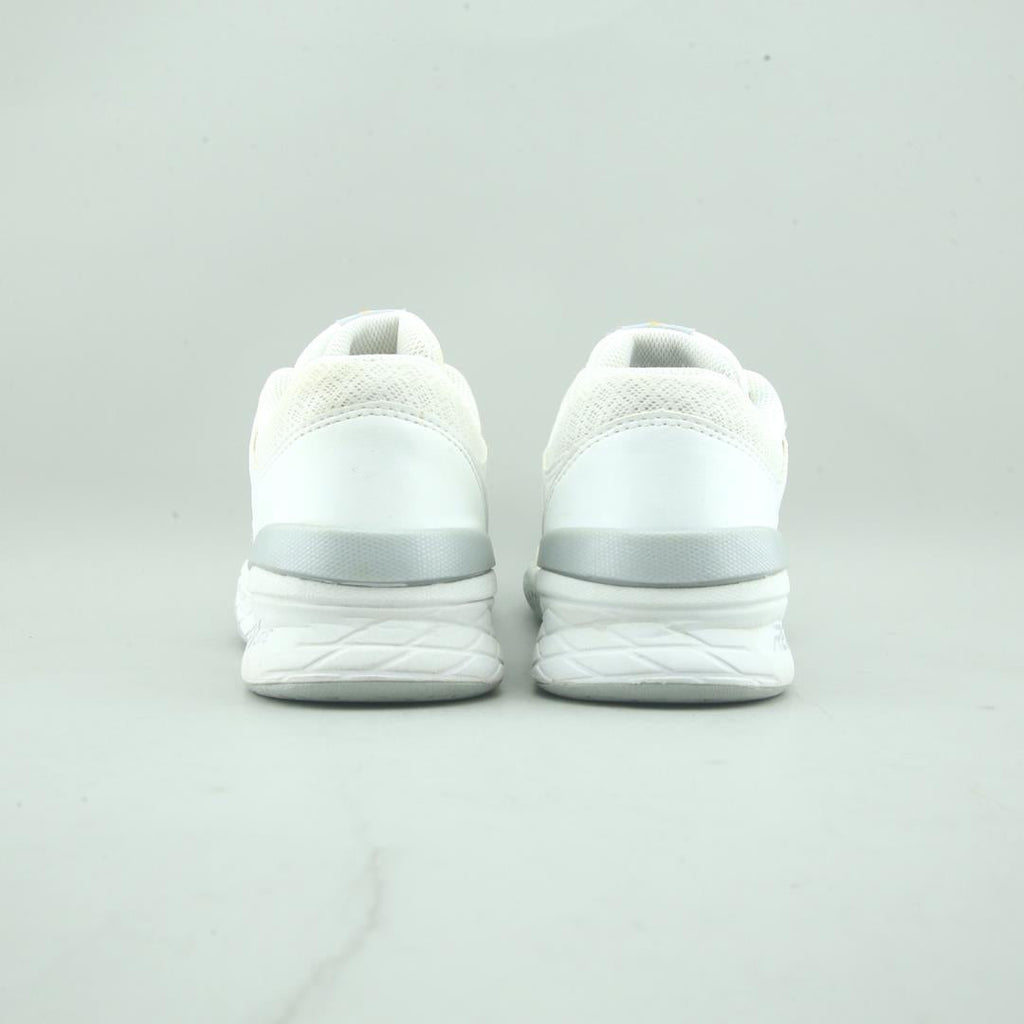 New Balance 1006