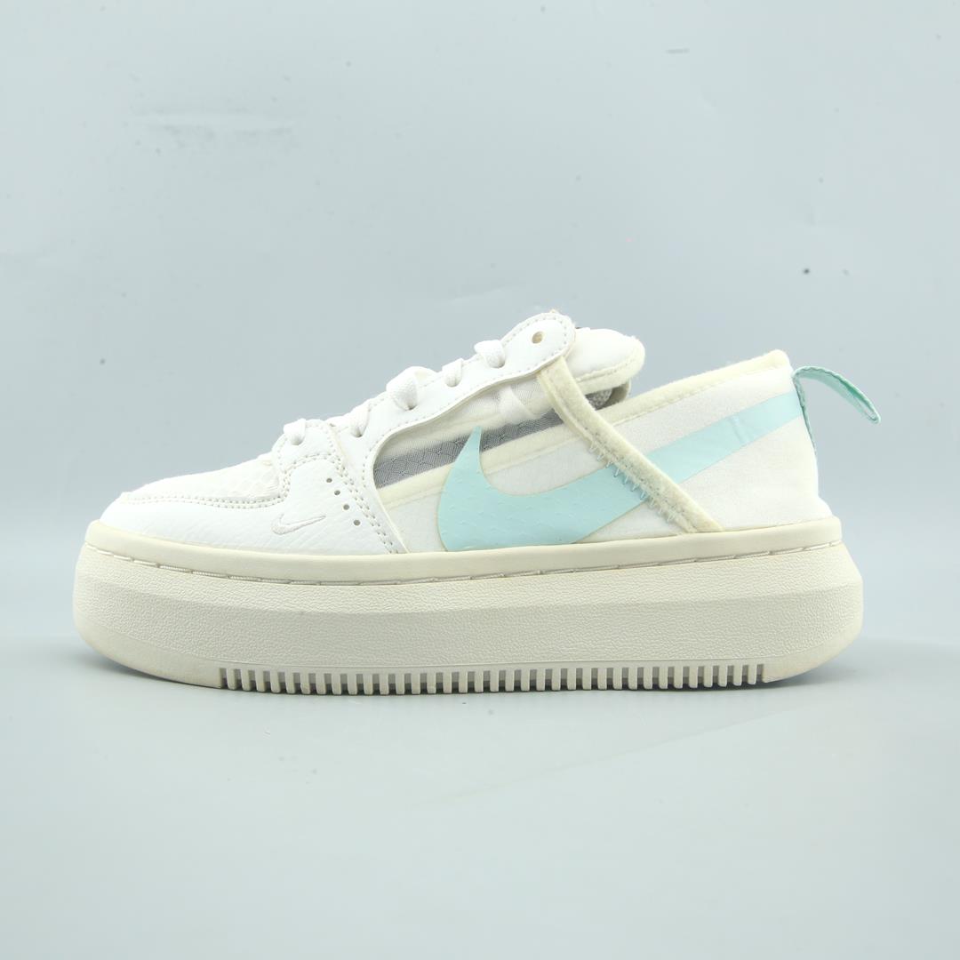 Nike Court Vision Alta