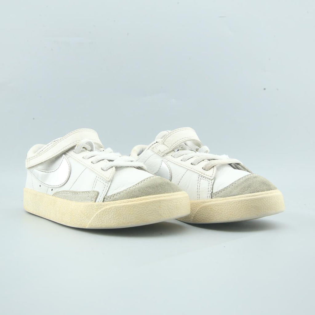Nike Court Borough Low