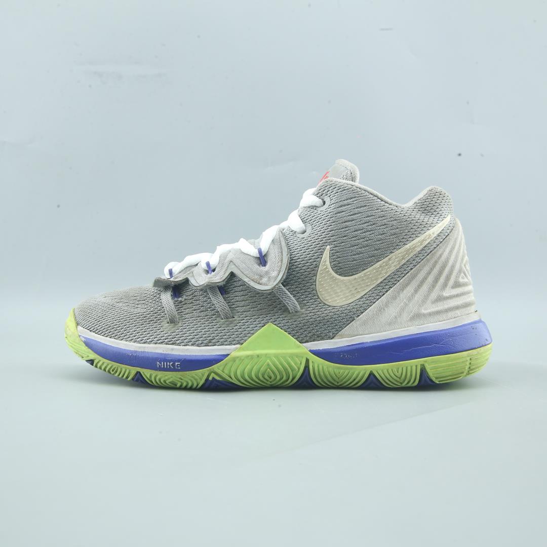Nike Kyrie 5