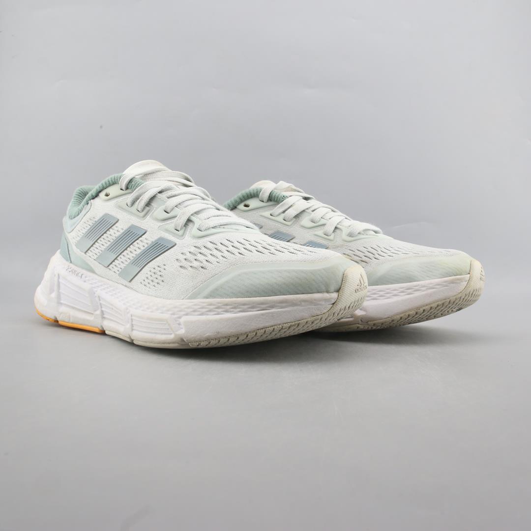 Adidas Questar
