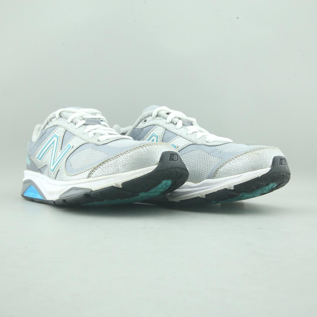 New Balance 1540V3