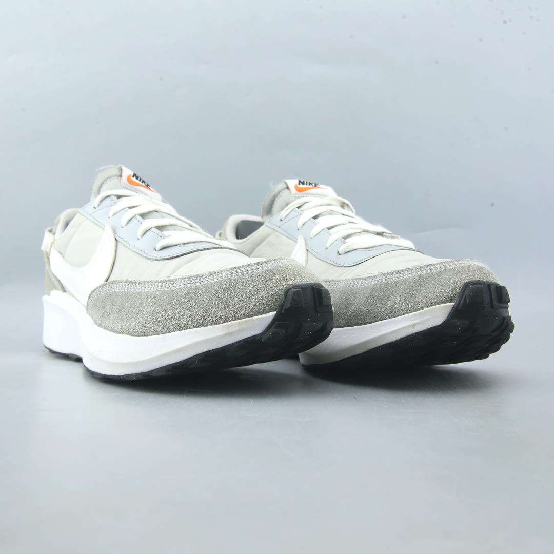 Nike Waffle Debut
