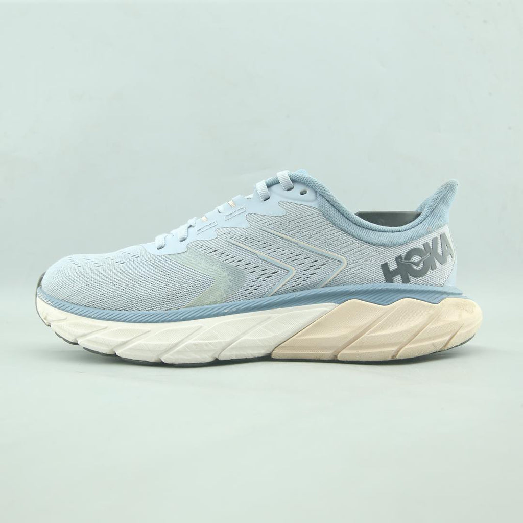 Hoka One One Arahi 5