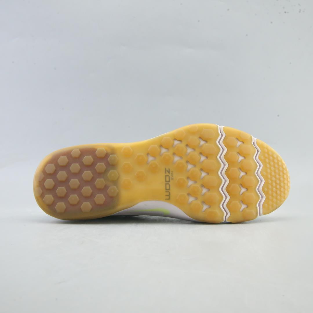 Nike Air Zoom Fearless Flyknit Warm Feminino