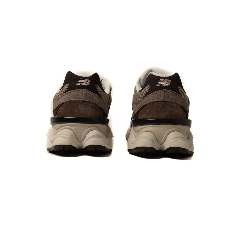 New Balance 9060 - Brown