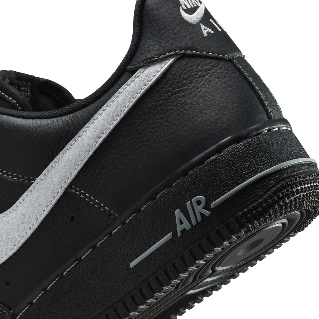 Nike Air Force 1 '07 LV8 - Men's