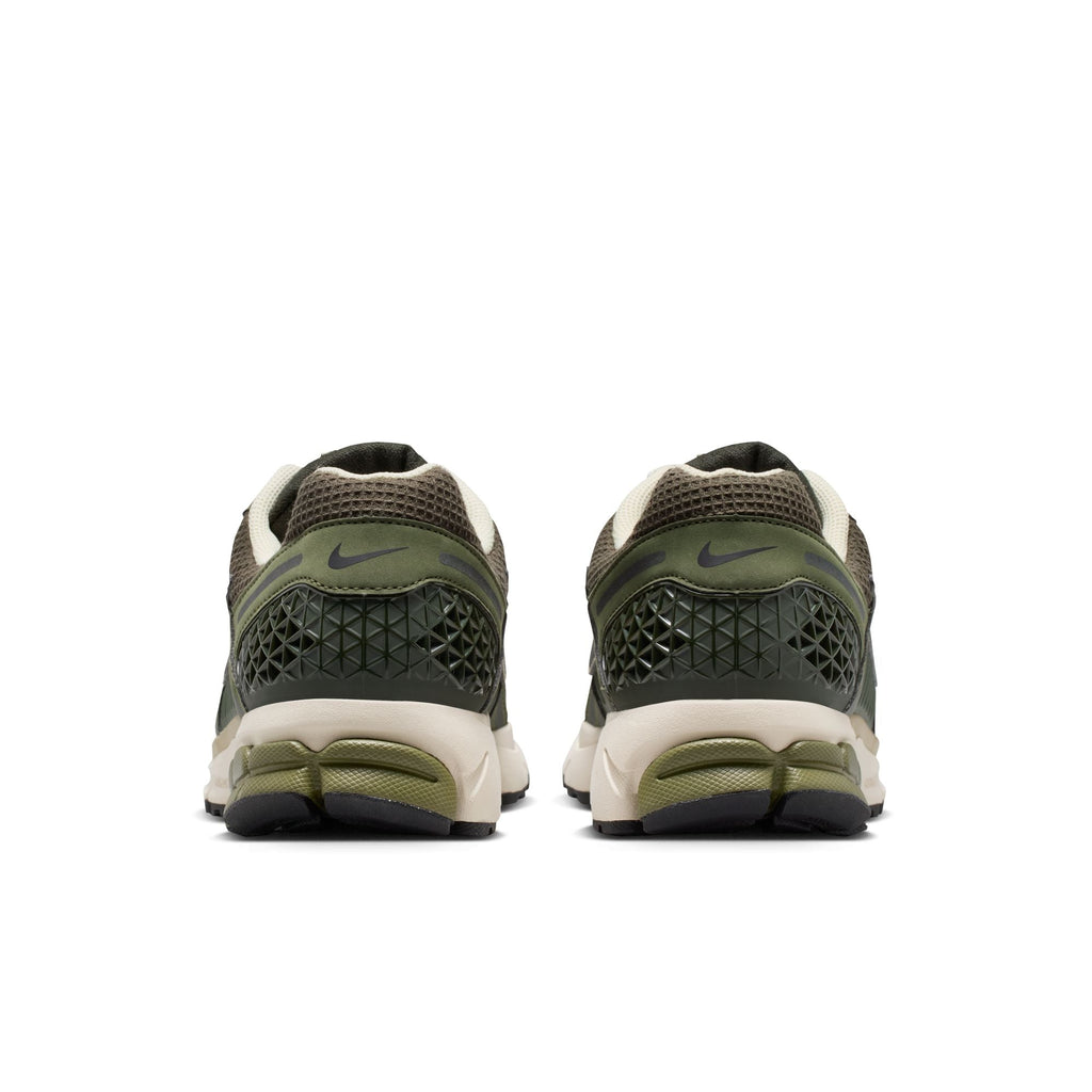 Nike Zoom Vomero 5 SE - Men's