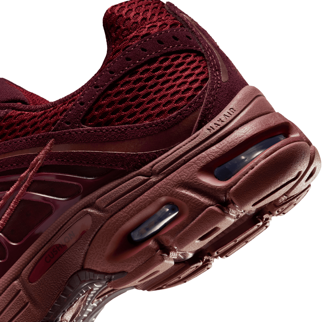 Women's W NIKE AIR MAX MOTO 2K