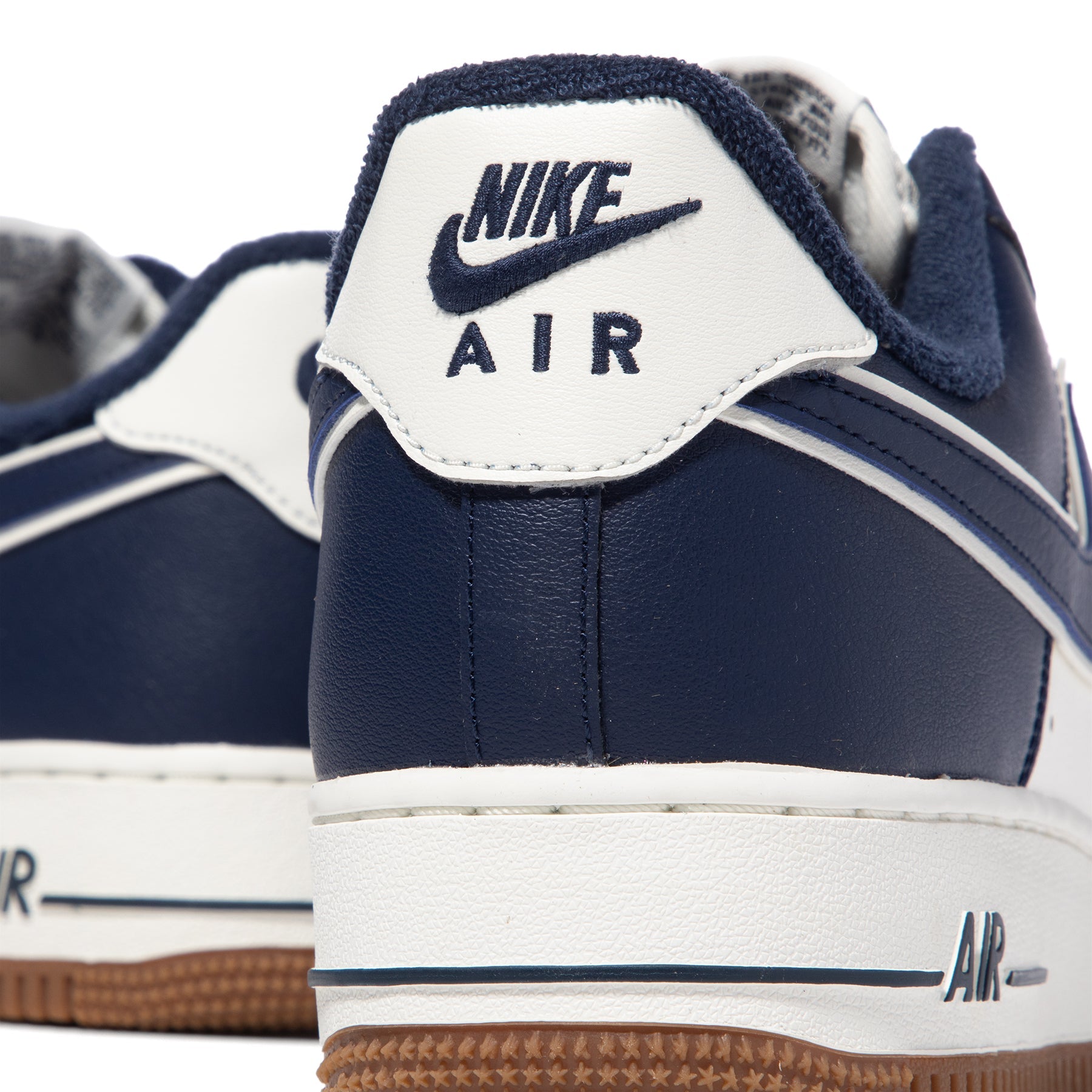 Nike Air Force 1 '07 Lv8 (Sail/Midnight Navy/Gum Medium Brown)