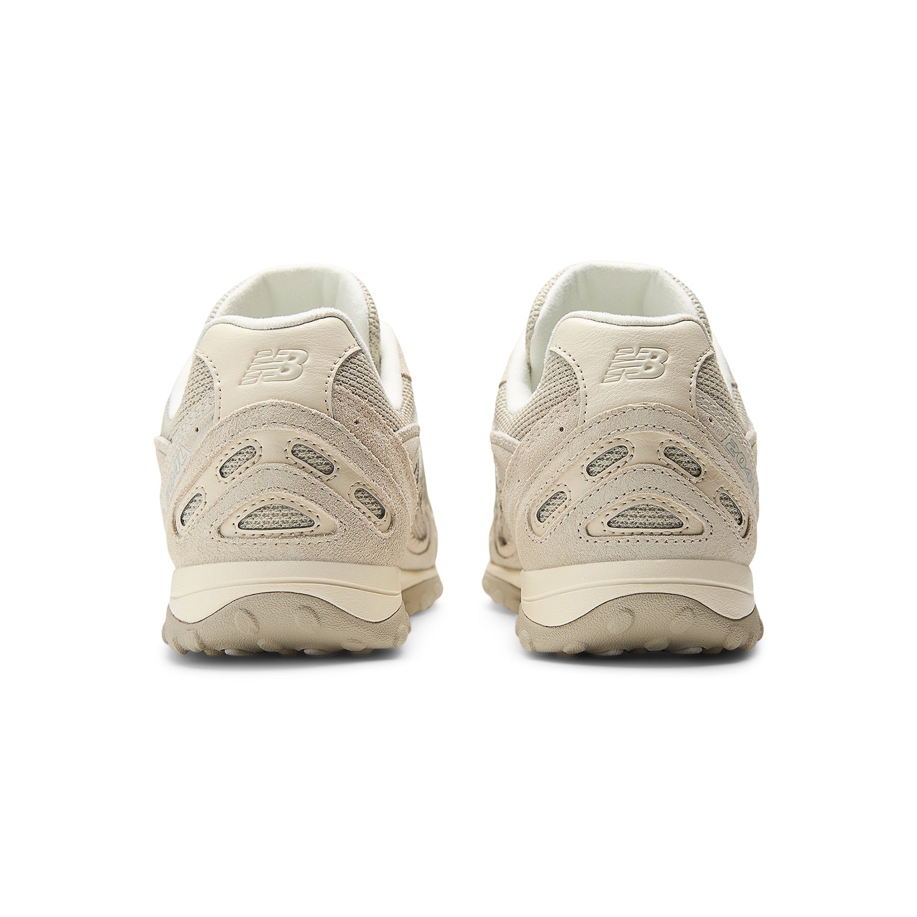 New Balance 204L (White)