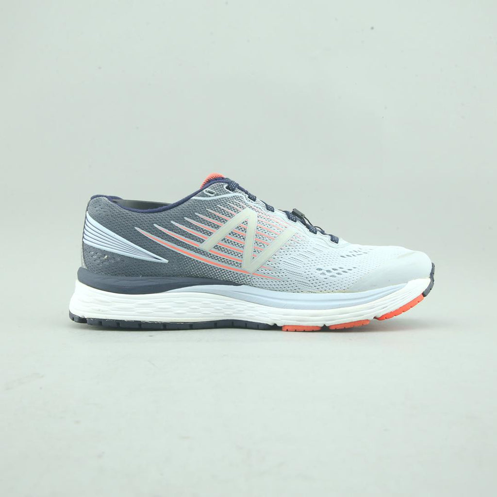 New Balance 880V8