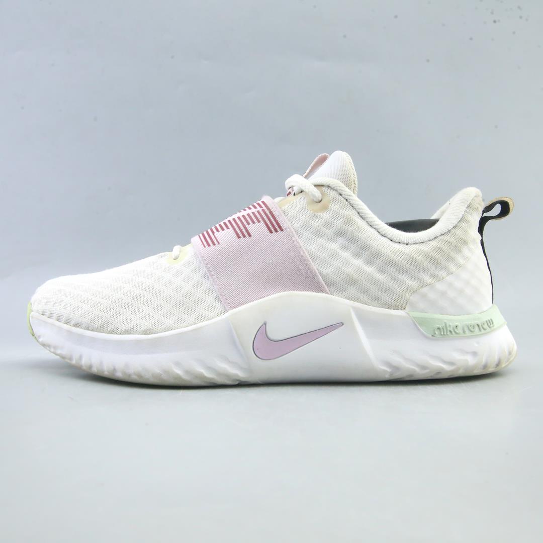 Nike In-Season Tr 9