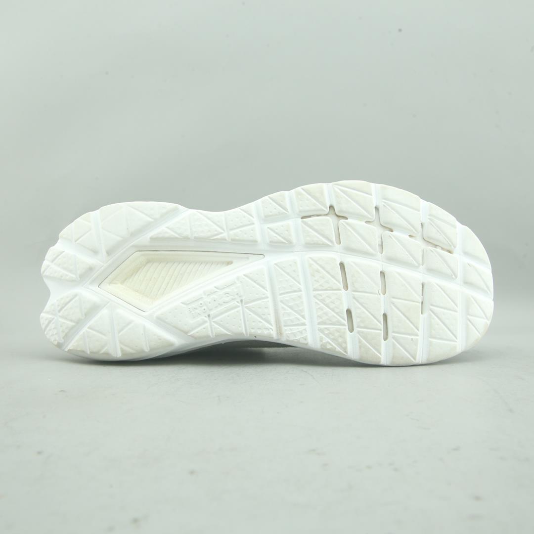 Hoka One One Mach 5