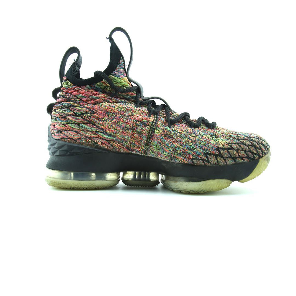 Nike Lebron 15