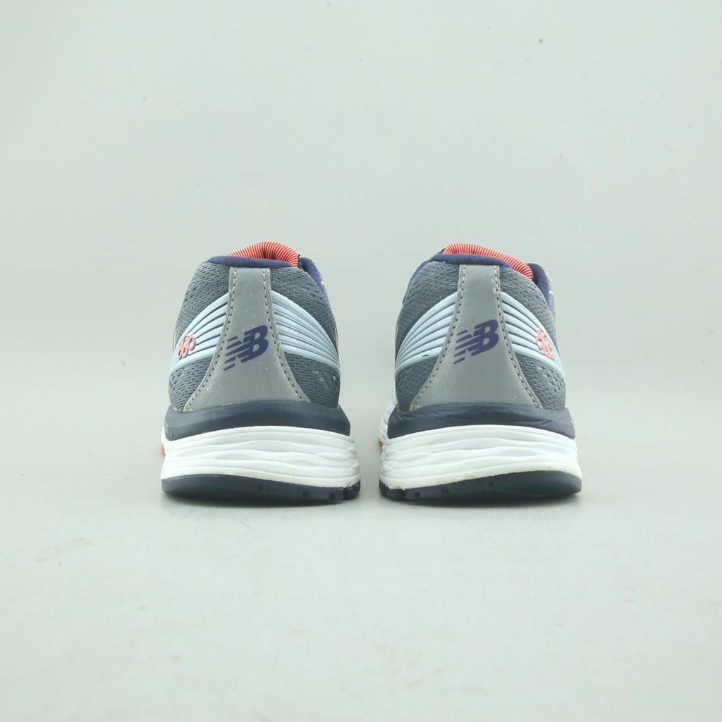 New Balance 880V8