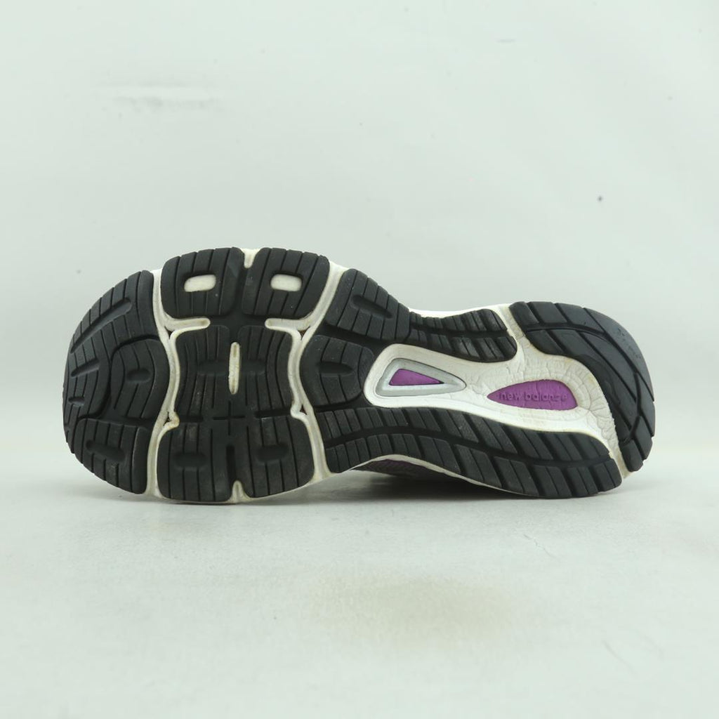 New Balance 880V9