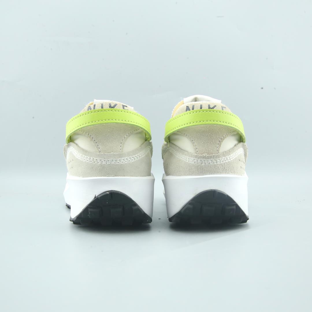 Nike Waffle Debut